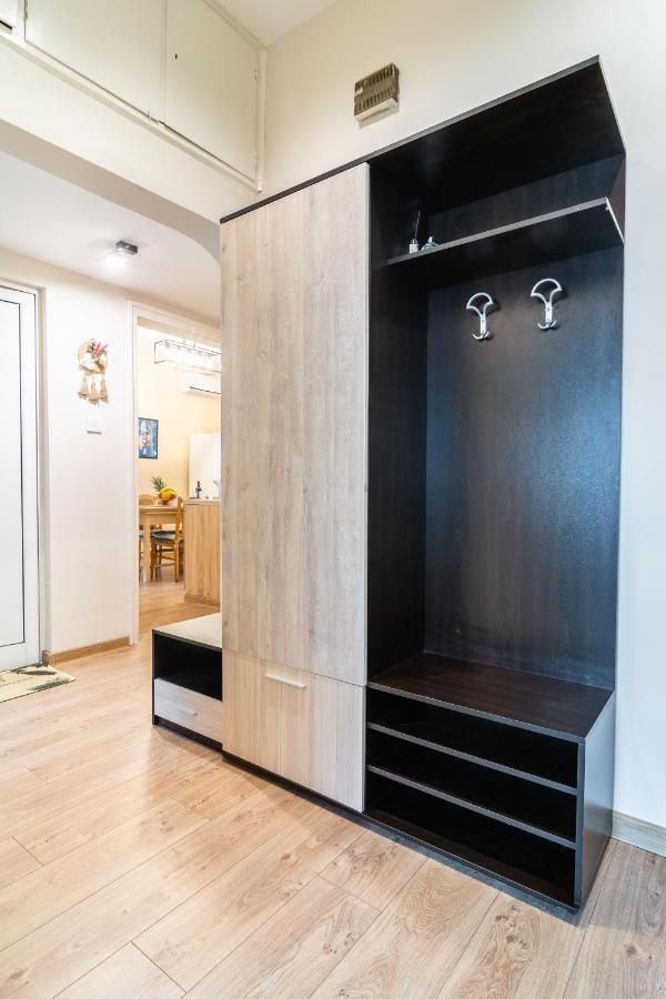 Madrid 2Bdr W Free Parking Near Metro, Serdika Mall Sofia Ngoại thất bức ảnh