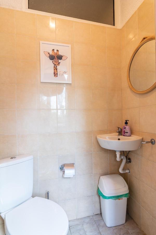 Madrid 2Bdr W Free Parking Near Metro, Serdika Mall Sofia Ngoại thất bức ảnh
