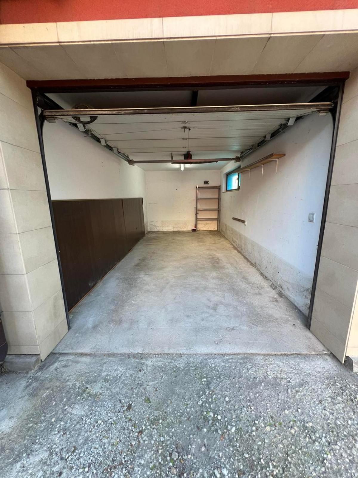 Madrid 2Bdr W Free Parking Near Metro, Serdika Mall Sofia Ngoại thất bức ảnh